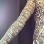 Thick and thin lines sleeve tattoo by Curly Moore #curlytattoo #linework #freehand #blastover #curlymoore
