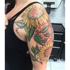 Feel the sunshine on your shoulder. Tattoo by Levi James Purdy. #sunflower #flower #neotraditional #LeviJamesPurdy #newschool