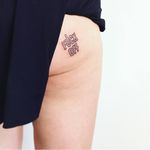 Funny tattoo by Sonia Tessari #SoniaTessari #smalltattoo #popart #glitter #fuckoff
