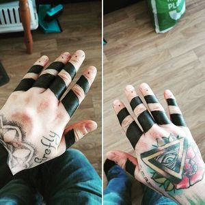 Blackwork finger tattoo of Aleks #blackwork #fingertattoo #Aleks