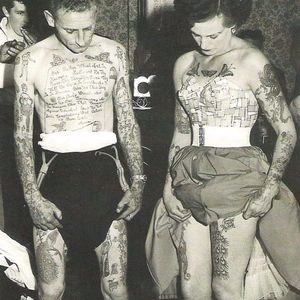 Pam Nash and another client of Les Skuse's showing off their tattoos. #BristolTattooClub #England #LesSkuse #PamNash #tattoohistory #tattoopioneer