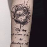Rosa por Wesley Maik! #WesleyMaik #Tatuadoresbrasileiros #tatuadoresdobrasil #tattoobr #tattoodobr #SãoPaulo #blackwork #rose #rosa #flower #flor #quote #frase