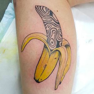 Psychedelic Banana Tattoo by Boris Ivanov @Borisivanovtattoo #Borisivanovtattoo #banana #bananatattoo #fruittattoo #fruit #psychedelic