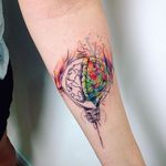 Watercolor brain lamp tattoo, by Susboom #Susboom #braintattoo #watercolor #brain #lightbulb