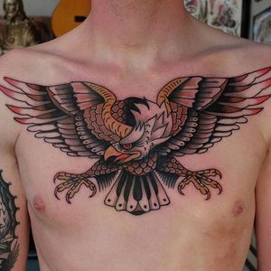 Eagle Tattoo by Tobias Debruyn #eagle #eagletattoo #traditionaleagle #traditional #traditionaltattoo #traditionaltattoos #oldschool #classictattoo #oldschooltattoos #boldtattoos #TobiasDebruyn