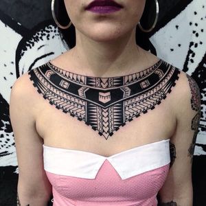 Tribal tattoo by Fabricio Rizzotto #FabricioRizzotto #tribaltattoos #chestpiece #blackwork #linework #collar #geometric #pattern #shapes #blackfill #tribal #primitive #tattoooftheday