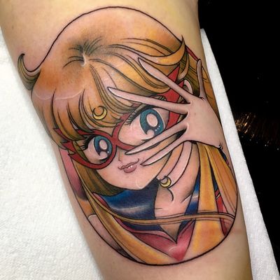 Sailor Venus tattoo by Holly Walsh #HollyWalsh #sailormoontattoos #color #newtraditional #newschool #SailorVenus #sailormoon #anime #mange #moon #hero #superhero #goddess #ladyhead