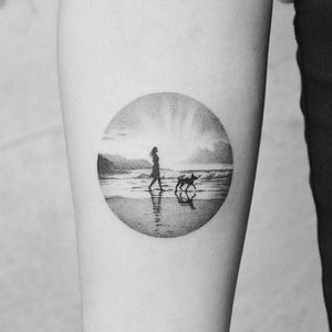 Micro tattoo by Amanda Piejak #AmandaPiejak #blackandgrey #micro #sun #beach #sunset #dog #tattoooftheday