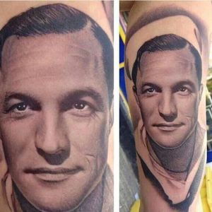 Tattoos Of Icons, Incredibly lifelike realism portrait of Gene Kelly #hollywood #cinema #moviestars #blackandgrey #portrait #GeneKelly