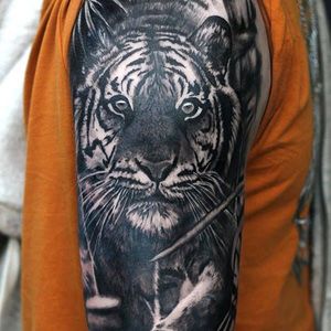 Tattoo by Angélique Grimm #tiger #AngeliqueGrimm #realistic #realism #blackandwhite