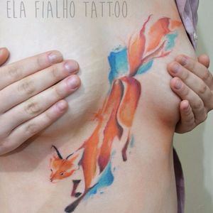 Raposinha aquarelada! #ElaFialho #tatuadorasdobrasil #coloridas #colorful #raposa #fox #aquarela #watercolor