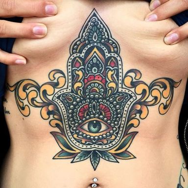 Bright and beautiful Hamsa by @philhatchetyau #hamsa #sternum