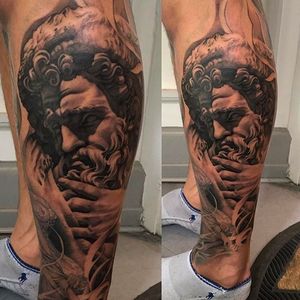 Stunning leg tattoo in the works by Ruben from Miks Tattoo. #Ruben #mikstattoo #blackandgrey #legtattoo #greek #greekmythology
