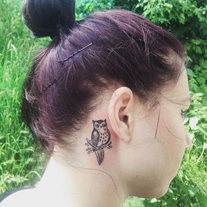 Owl tattoo by Fukari. #Fuki #Fukari #JudytaAnnaMurawska #behindtheear #owl #microtattoo