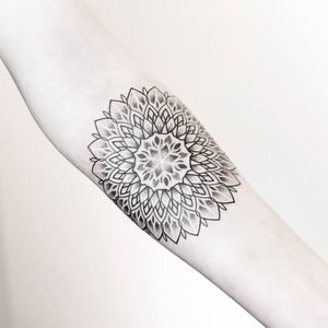 Mandala tattoo by Rachael Ainsworth #RachaelAinsworth #ornamental #mandala