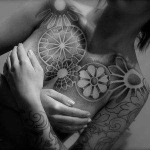 Elegant tattoo by Sky L'art du Point #Sky #LartduPoint #dotwork #onamental #abstract #geometric #graphic