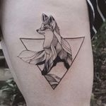 An adorable geometric fox tattooed by Jasper Andres. #JasperAndres #geometry #nature #fox #triangle