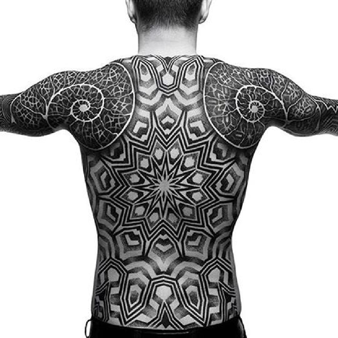 Tattoo uploaded by Joe • Symmetrical back piece. (via IG - erv2)  #largescale #geometric • Tattoodo