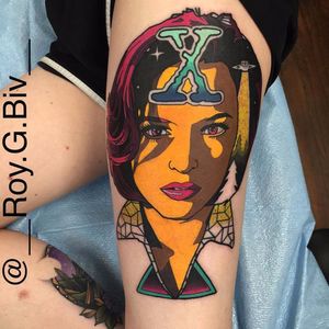 Por Geary Morrill #GearyMorrill #gringo #colorido #colorful #psicodelico #psychedelic #arquivox #xfiles #serie #tvshow #woman #mulher #agentscully #scully #agentescully #nerd #geek #alien #ovni #alienigena