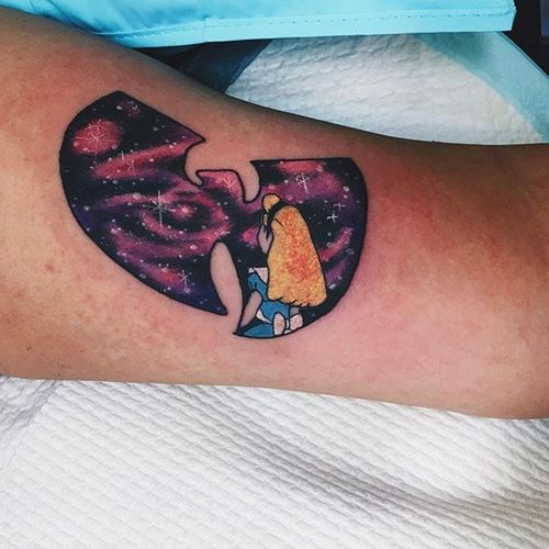 Wutang Clan x Alice in Wonderland galaxy tattoo by Lauren Winzer. #Lauren Winzer #girly #galaxy #wutang #aliceinwonderland #disney