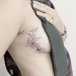 Beautiful blackwork lilly flower tattoo by tattooist_flower #flower #lilly #blackwork #linework #delicate
