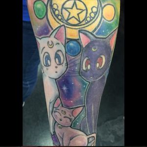 Sailor Moon tattoo sleeve by Eryka Jensen. (Photo shared by WashuZebrastripe on Imgur.) #ErykaJensen #sailormoon #anime