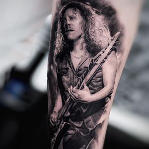 Metallica's Kirk Hammett by Fabian Staniec, Work In Progress. (Via Instagram fabienstaniec) #FabienStaniec #metallica #kirkhammett #metal #guitar #music #portrait #blackandgrey