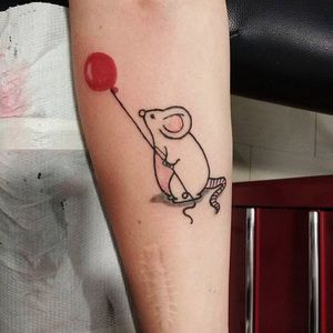 The mouse and the red ballon, by Cristian Credi #CristianCredi #funnytattoo #mouse #redballoon #balloon