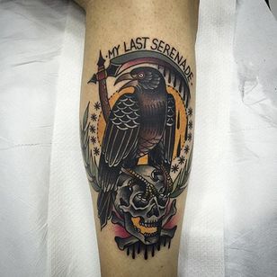 Raven Tattoo por Marco Varchetta #raven #raventattoo #traditional #traditionaltattoo #oldschool #boldwillhold #italiantattooartist #MarcoVarchetta