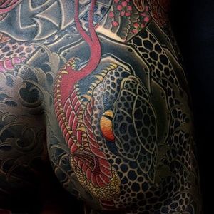 Intense snake from one of Horihide David Chu's (IG—horihide_david) Irezumi bodysuits. #bodysuit #dark #HorihideDavidChu #Irezumi #snake #traditional