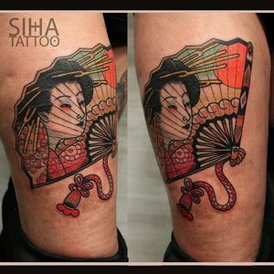 Great Geisha fan, by Hugo Tatuajes #HugoTatuajes #fantattoo #geisha #handheldtattoo