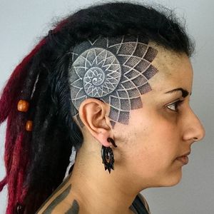 Geometric tattoo by Deryn Stephenson #mandala #mandalas #geometric #dotwork #geometricdotwork #dotworktattoos #bestdotworktattoos #geometricartists #dotworkartists #contemporary #contemporarytattoos #DerynTwelve #DerynStephenson
