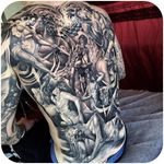 Beautiful Black & Grey back piece by Teneile Napoli. (Instagram: @teneile_napoli) #largescale #blackandgrey #backpiece #angel #TeneileNapoli