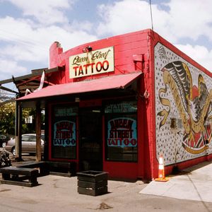 Queen Street Tattoo, Honolulu, Hawaii. (IG- queenstreettattoo) #QueenStreetTattoo #HawaiiTattoo #TattooShop