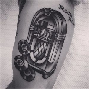 Jukebox tattoo by Kristina Elin #jukebox #music #traditional #KristinaElin