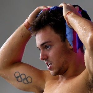 Tom Daley Olympic Rings Tattoo #OlympicTattoos #OlympicRingTattoos #OlympicRings #SportsTattoo #AthleteTattoos