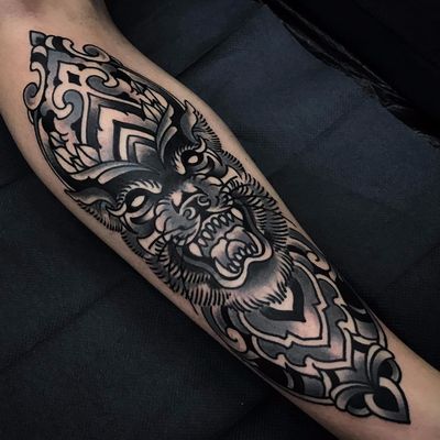 Protective design by Paul O'Rourke #paulorourke #lion #tiger #wolf #blackwork #blackandgrey #ornamental #pattern #scroll #tattoooftheday