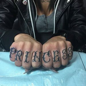 "Prin Cess" (via IG—princess_calaveraa) #knuckletattoos #knuckles #lettering
