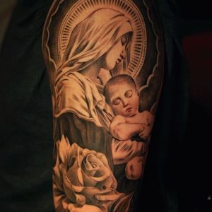 Beautiful mother and child black and gray tattoo #MotherandChildTattoo #Mother #Child #Mommy #Baby #Momtattoo #BlackandGray