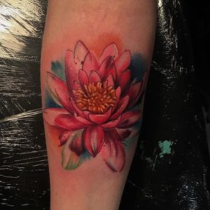 Painterly lotus flower by Chloe Aspey. #flower #lotus #painterly #brushstroke #ChloeAspey