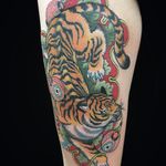 Tiger with lanterns by Wendy Pham #WendyPham #color #japanese #newtraditional #mashup #tiger #junglecat #lantern #leaves #cat #light #tattoooftheday