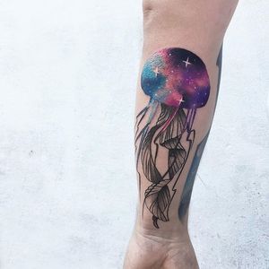 Galaxy jellyfish tattoo by Daria Stahp. #DariaStahp #jellyfish #galaxy #overlay #nightsky