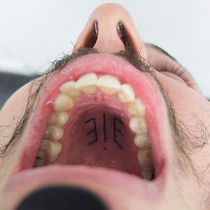 Roof of the mouth tattoo by Indy Voet. #IndyVoet #mouth #gum #handpoke #sticknpoke