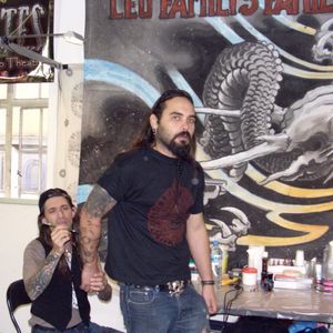 Filip Leu works on the arm of Joao Bosco - London, 2007. #FilipLeu #JoaoBosco #tattoomaster #tattooartist