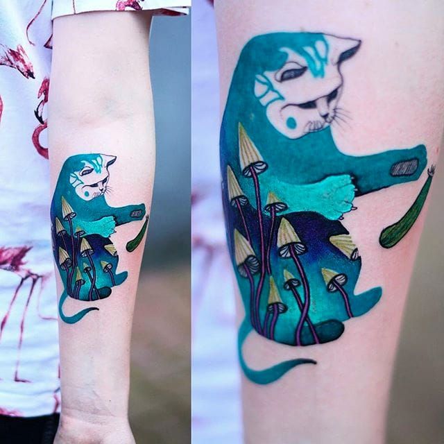 Trippy cat tattoo by JoannaTrippy tattoo by Joanna Świrska. #JoannaSwirska #psychedelic #trippy #flora #fauna #nature #contemporary #animal #mushroom #cat