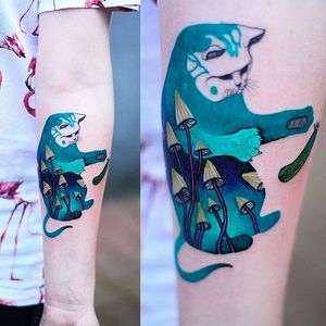 Trippy cat tattoo by JoannaTrippy  tattoo by Joanna Świrska. #JoannaSwirska #psychedelic #trippy #flora #fauna #nature #contemporary #animal #mushroom #cat