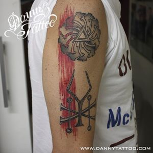 A pair of Soundgarden tattoos by Danny Gomez (Via IG - dannytattoobsb) #soundgarden