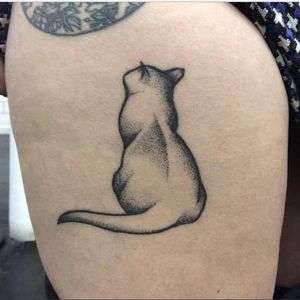 A curious looking kitty by Rebecca Vincent (IG-rebecca_vincent_tattoo). #blackwork #cat #illustrative #RebeccaVincent