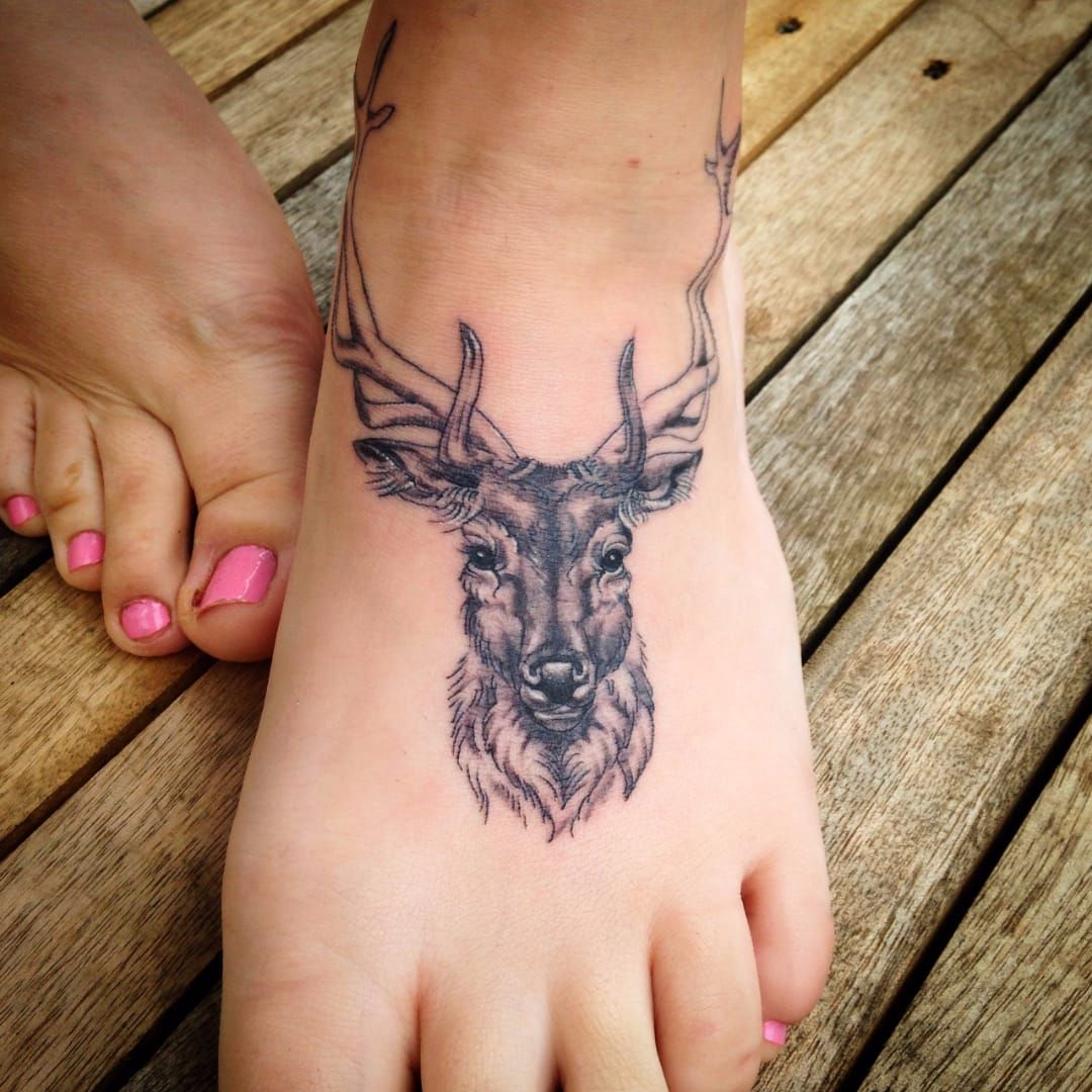 Deer tattoos design | Deer tattoo, Hunting tattoos, Nature tattoo sleeve
