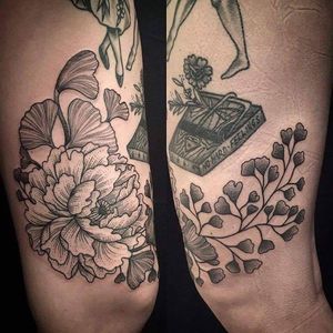 Botanical tattoo by Ashley Dale  #AshleyDale #monochromatic #monochrome #blackwork #nature #flower #gingkoleaf